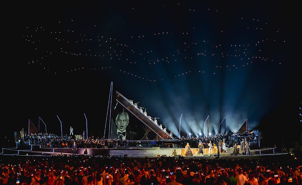 Affisch för specialvisning av Andrea Bocelli 30: The Celebration