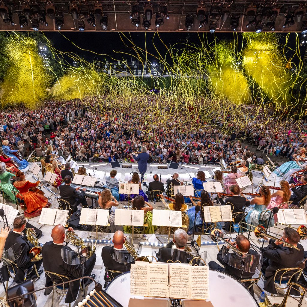 Affisch för specialvisning av André Rieu’s 2026 Summer Concert: Viva Maastricht!